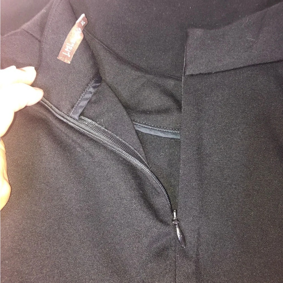 J. McLaughlin Black High Neck Sleeveless Top Blouse XL Back Zipper Peplum Bottom - Picture 4 of 9